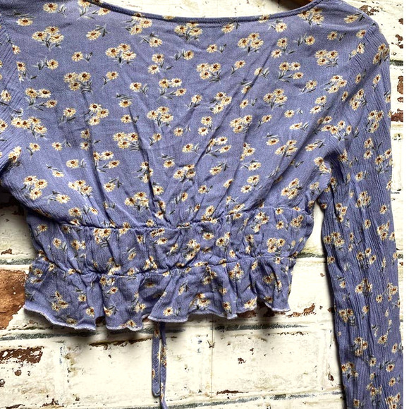 SHEIN Sweet Lilac Daisy Print Long Sleeve Deep V Cropped Waist Tie Blouse - Picture 12 of 12